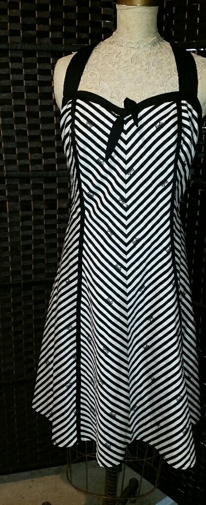 Rare Torrid Barbie B&W Dress!